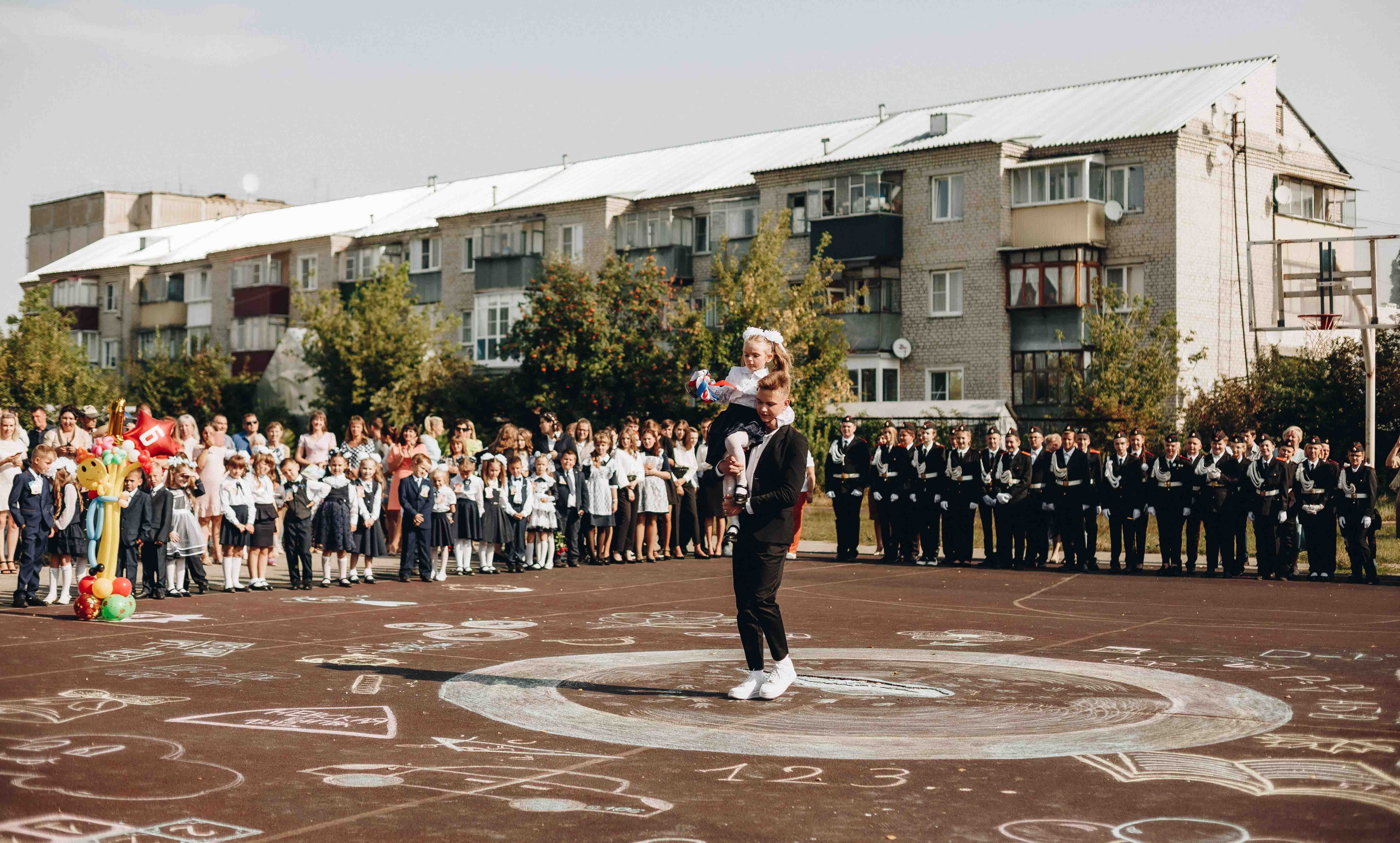 Первый звонок Первый звонок.